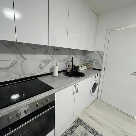 דירה Apartman Sami *
