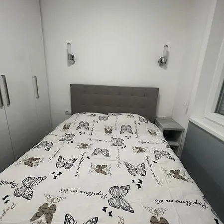 Apartman Sami דירה